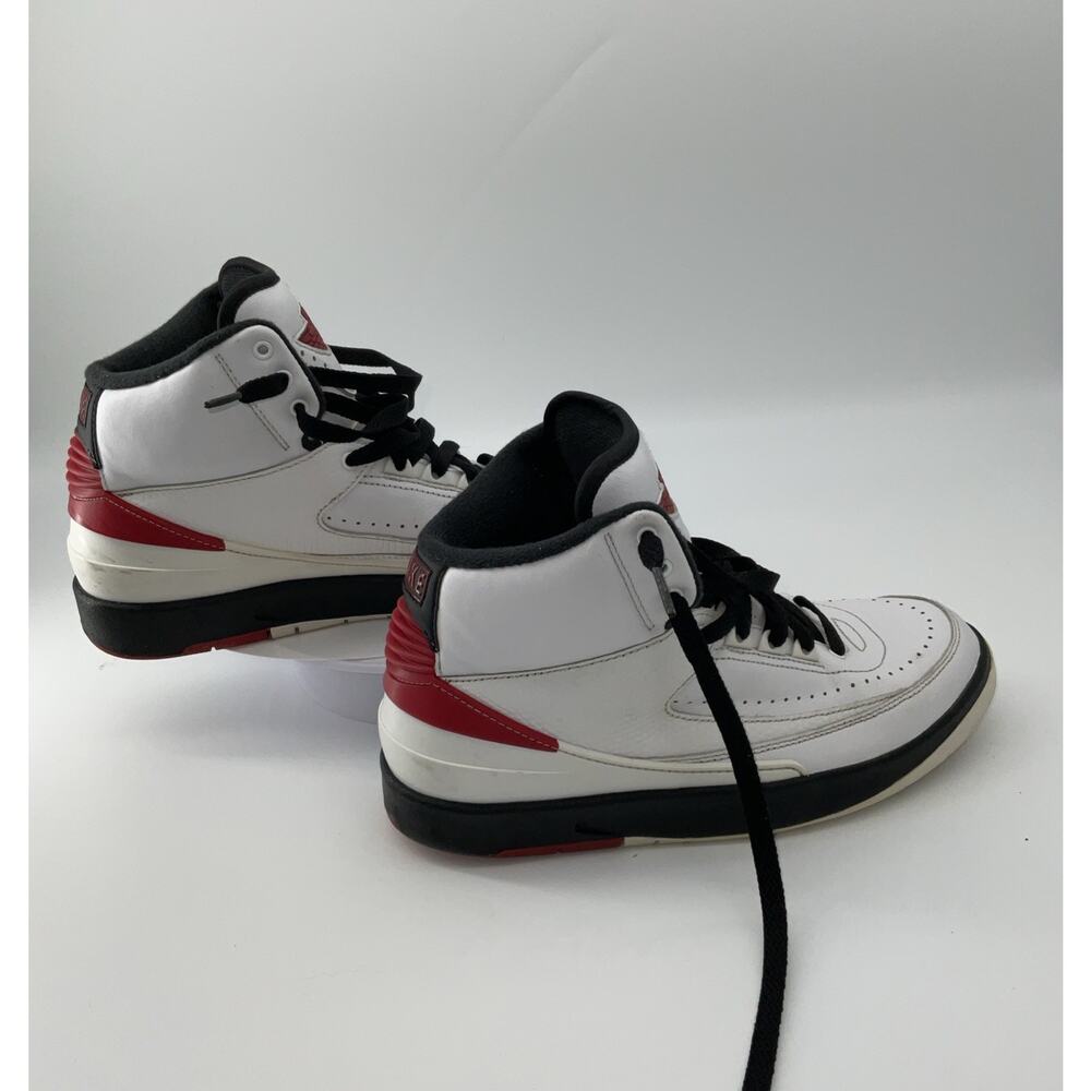 Air Jordan 2 Retro GS 'Chicago' (Size 7Y) - Picture 1 of 7